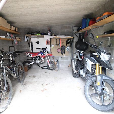3 Chambres - Tres Grand Jardin Privee - Terrasse Privee - Garage Velo Et Moto - Parking Voiture Privee Dans La Propriete - Gere Par Presta-Zen'Services Thierville-sur-Meuse المظهر الخارجي الصورة