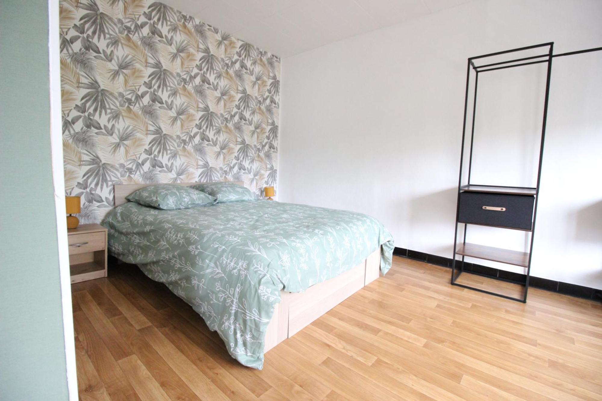 3 Chambres - Tres Grand Jardin Privee - Terrasse Privee - Garage Velo Et Moto - Parking Voiture Privee Dans La Propriete - Gere Par Presta-Zen'Services Thierville-sur-Meuse المظهر الخارجي الصورة