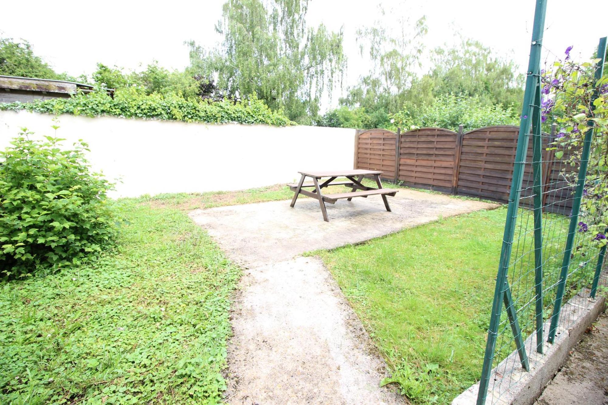 3 Chambres - Tres Grand Jardin Privee - Terrasse Privee - Garage Velo Et Moto - Parking Voiture Privee Dans La Propriete - Gere Par Presta-Zen'Services Thierville-sur-Meuse المظهر الخارجي الصورة