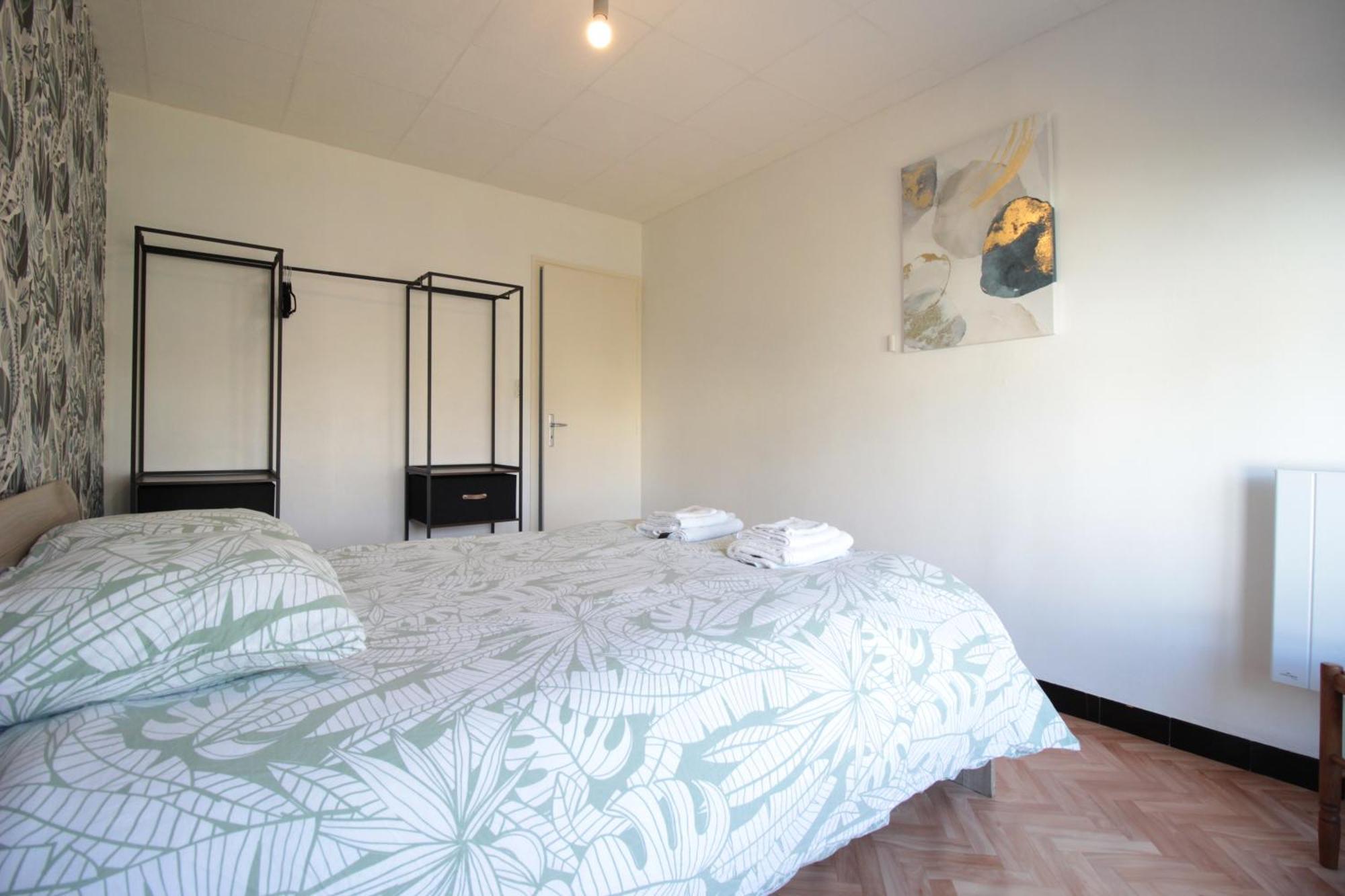 3 Chambres - Tres Grand Jardin Privee - Terrasse Privee - Garage Velo Et Moto - Parking Voiture Privee Dans La Propriete - Gere Par Presta-Zen'Services Thierville-sur-Meuse المظهر الخارجي الصورة
